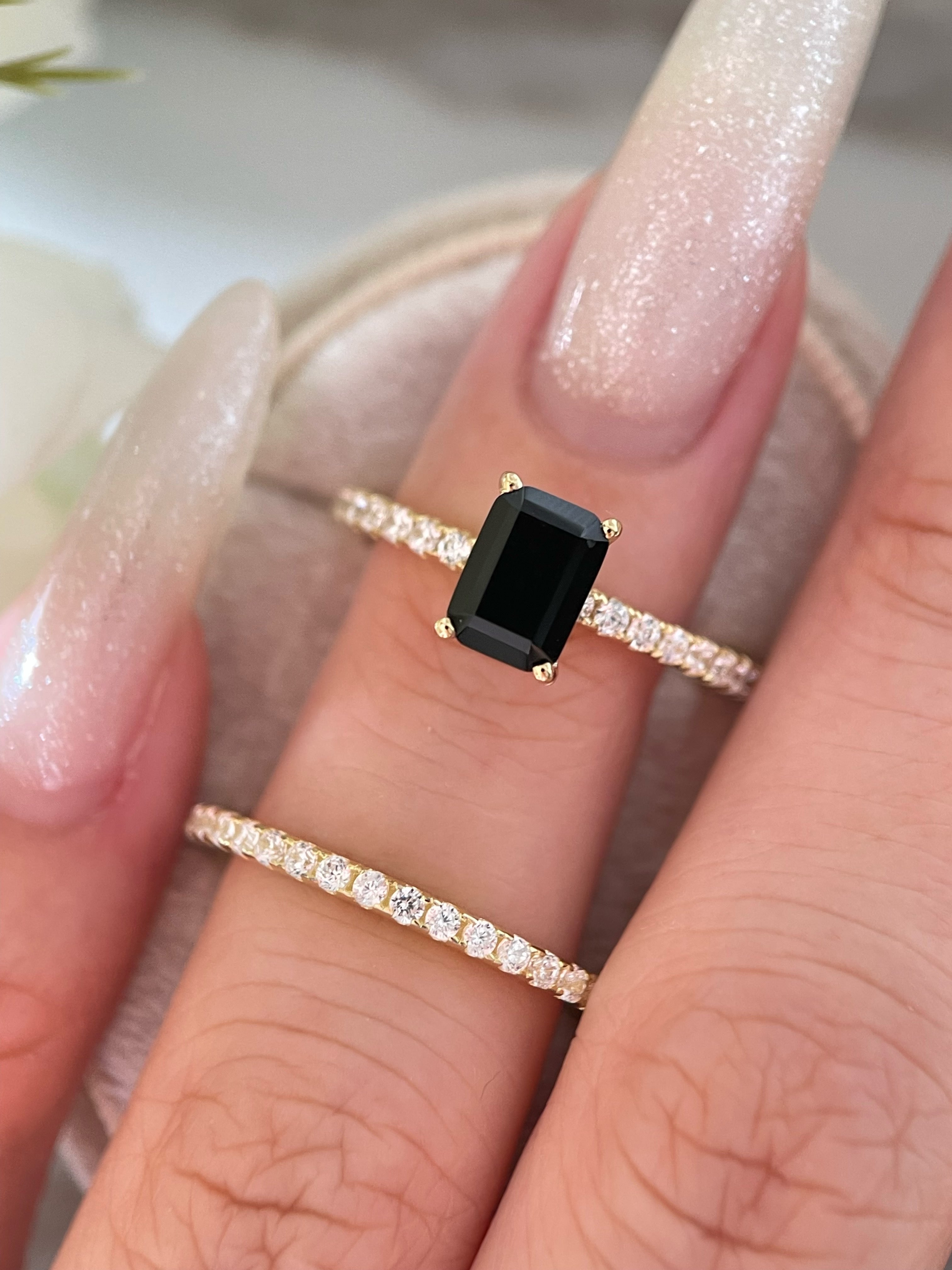【Ensemble Onyx Summetry】Ensemble de 2 bagues de fiançailles en onyx noir naturel, taillées en baguette, 1 carat, faites à la main