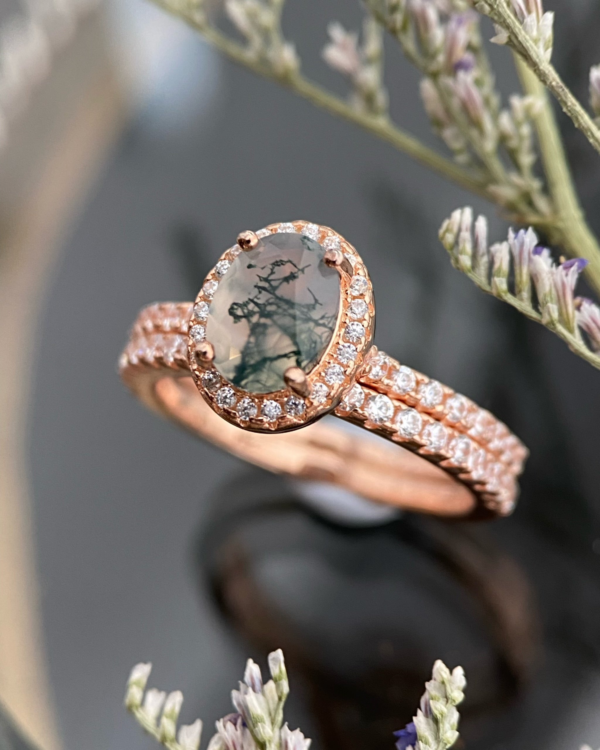 【Ensemble Enchanted Grovec】Ensemble unique de bagues de fiançailles en agate mousse naturelle faite à la main, 2 pièces, 1,5 ct, forme ovale