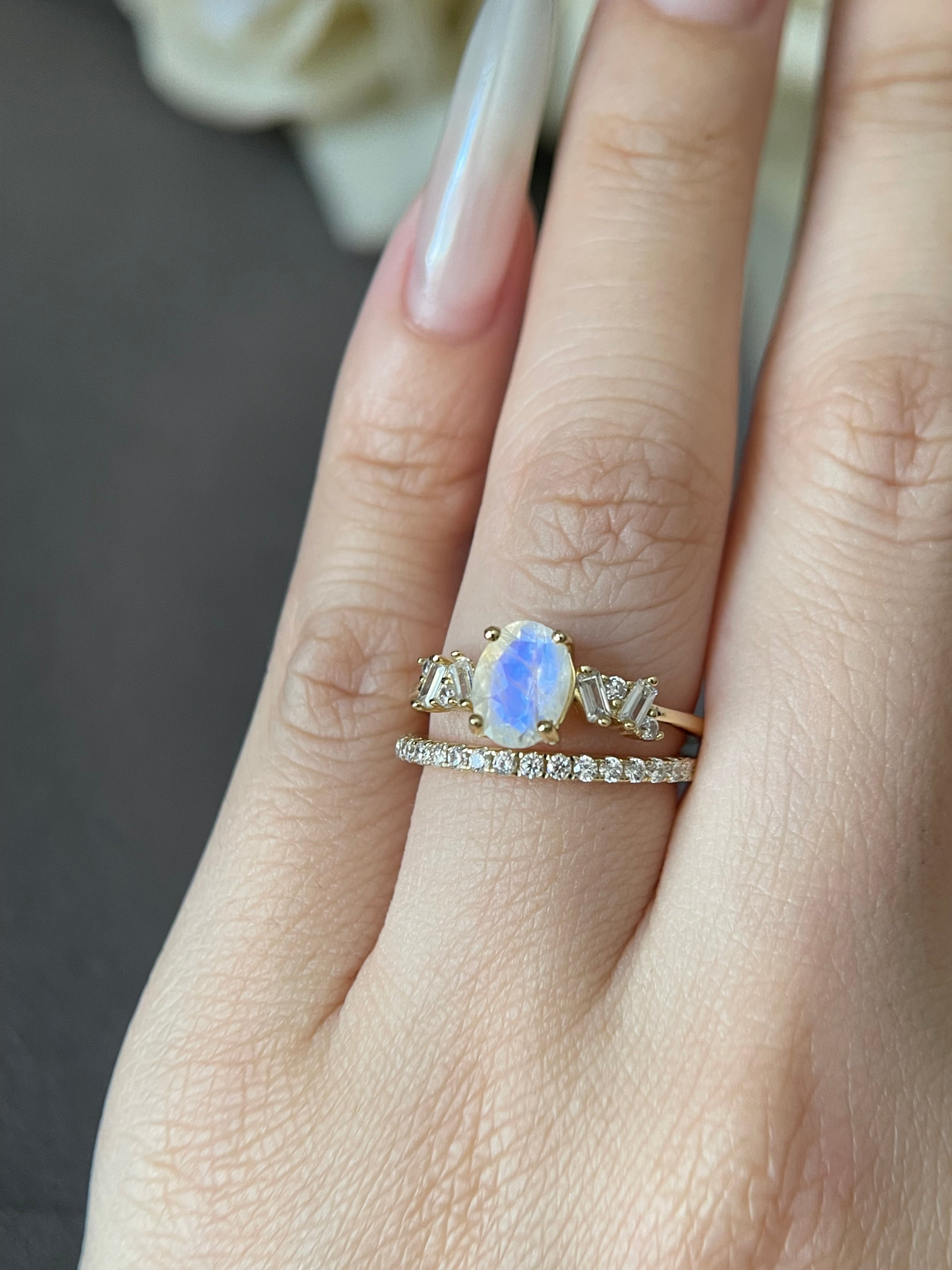【Moonbeam Set】Unique Handmade Natural Blue Moonstone Engagement Ring Set 2pcs 1.5ct Oval Shape