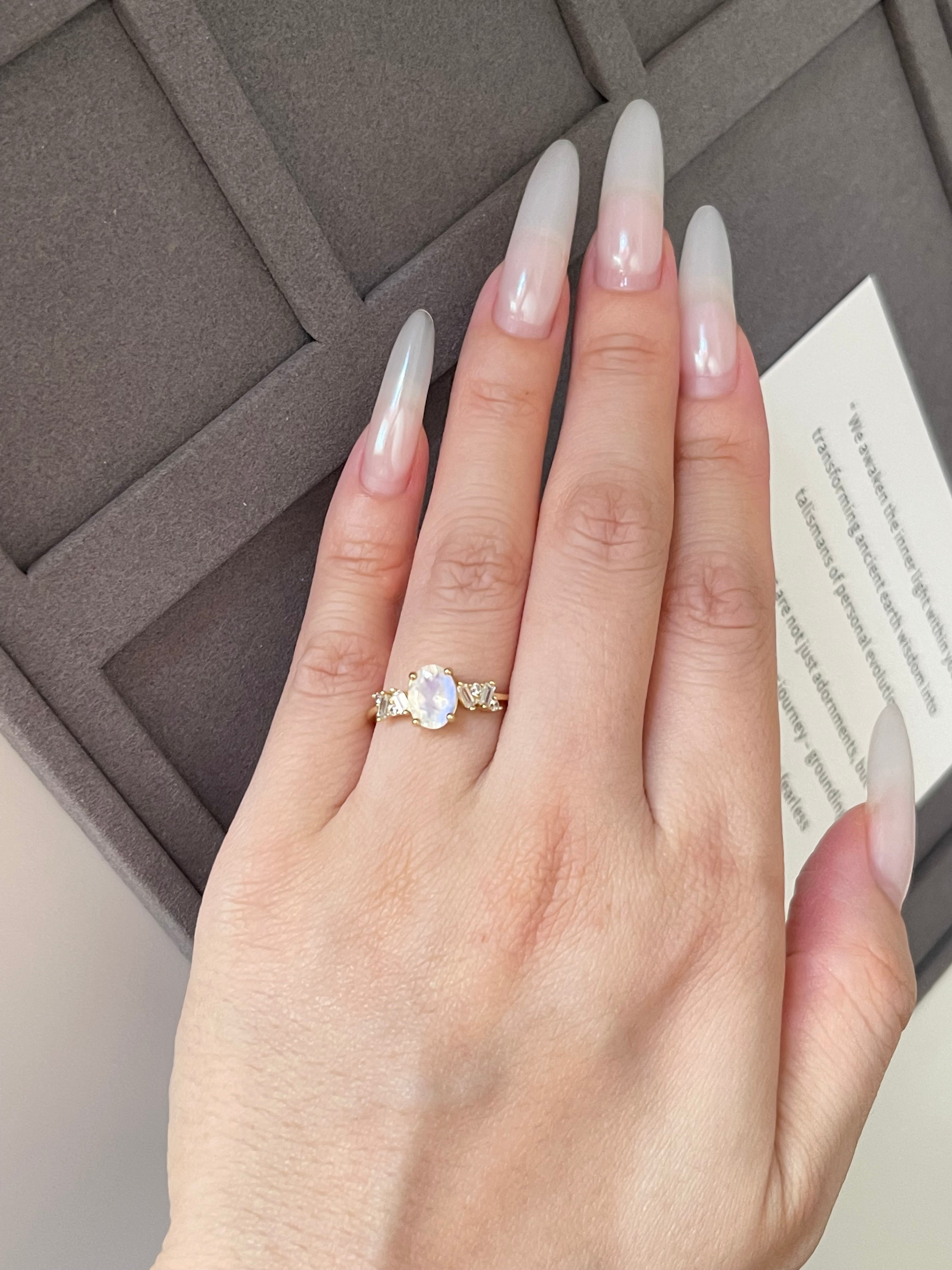 【Moonbeam Set】Unique Handmade Natural Blue Moonstone Engagement Ring Set 2pcs 1.5ct Oval Shape