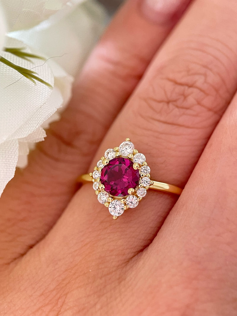【Cerise】Bague de fiançailles artisanale en grenat rhodolite naturel de 0,8 ct, forme ronde