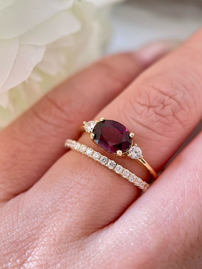 【Rubicund Ember Set】Unique Handmade Natural Rhodolite Garnet Engagement Ring Set 2pcs 1.5ct Oval Cut