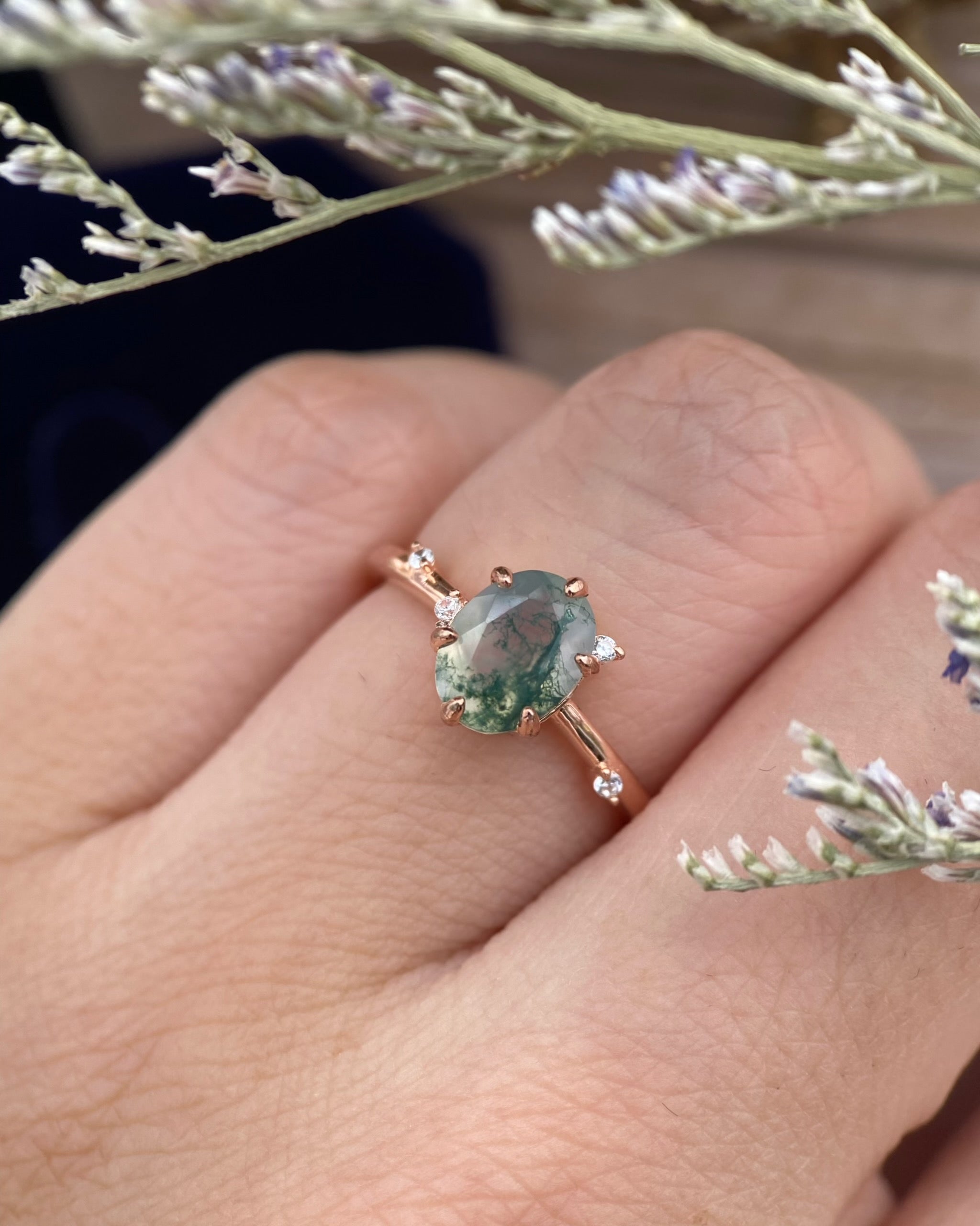 【Arbor】Bague de fiançailles unique en agate mousse naturelle faite à la main, 1,5 ct, forme ovale