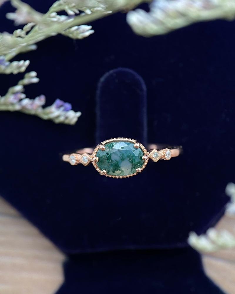 【The Still Pond】Bague de fiançailles unique, faite main, en agate mousse naturelle de 0,75 ct, forme ovale
