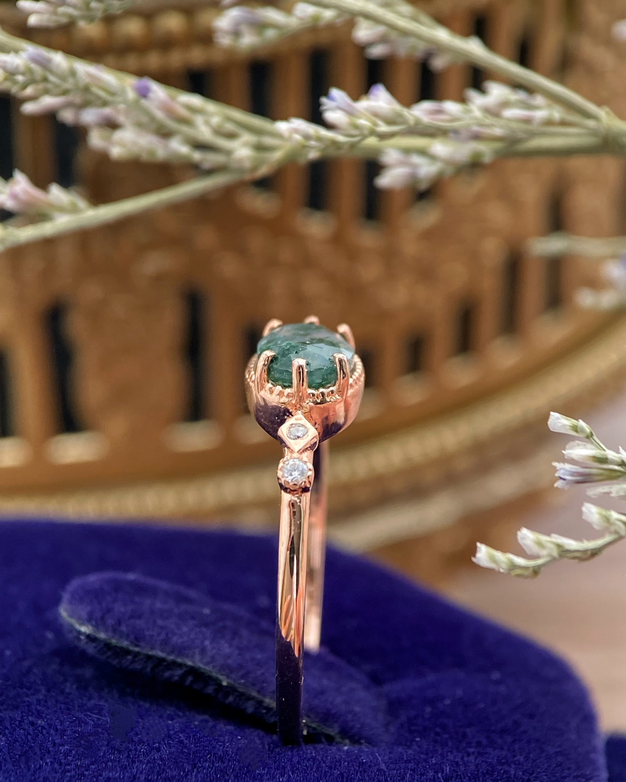 【The Still Pond】Bague de fiançailles unique, faite main, en agate mousse naturelle de 0,75 ct, forme ovale