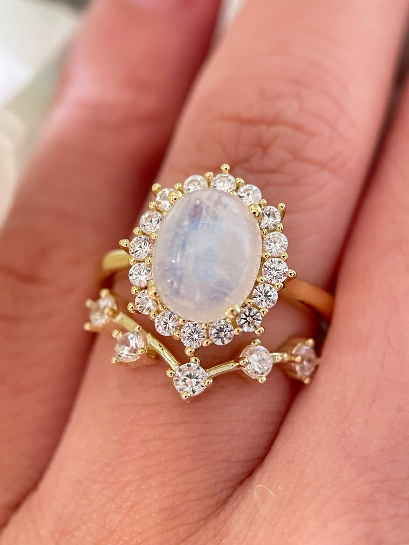 【ENSEMBLE SELENE】Ensemble de 2 bagues de fiançailles ovales en pierre de lune bleue naturelle, 3 carats, fabriquées à la main. 