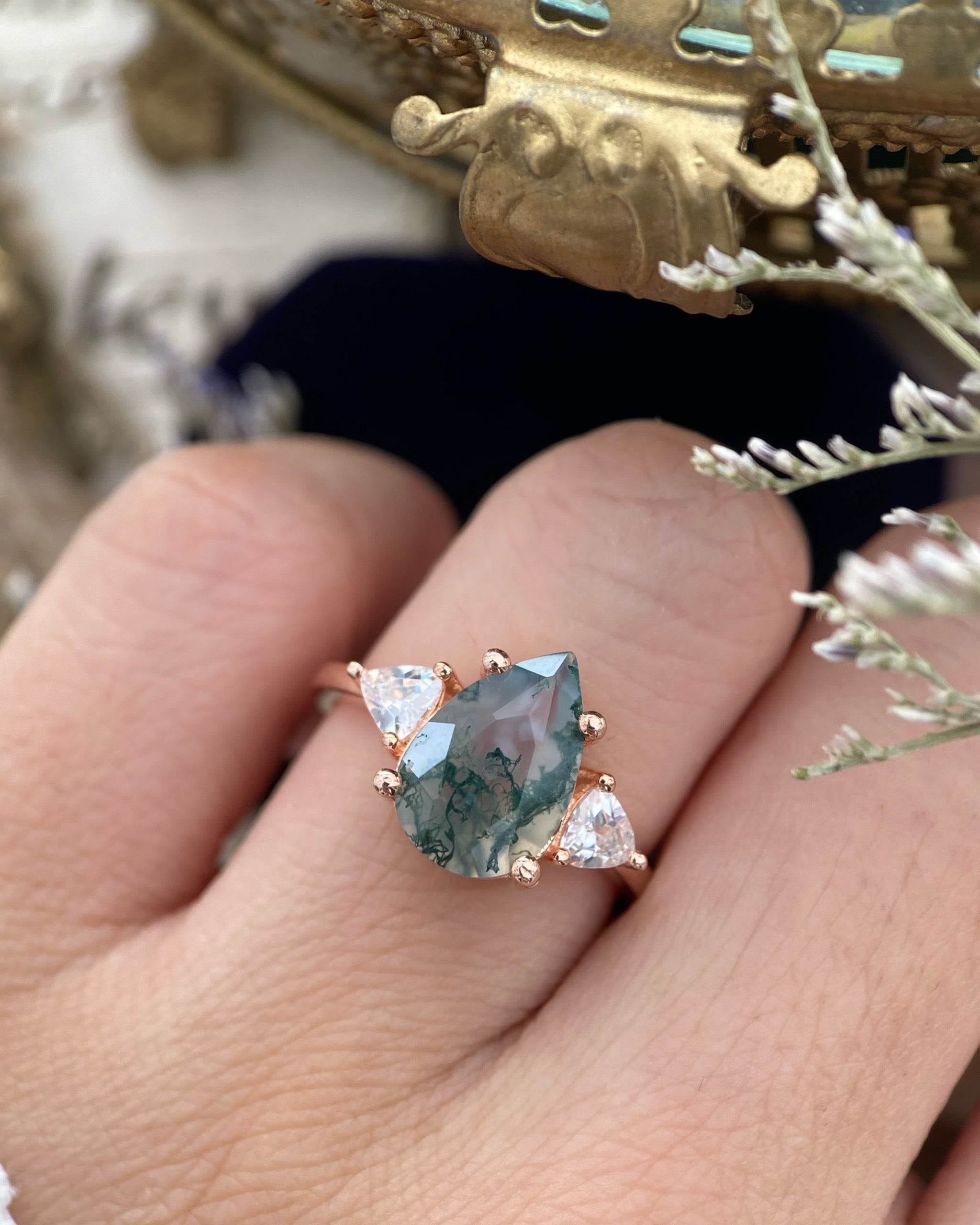 【NOISETTE】Bague de fiançailles unique en agate mousse naturelle, faite à la main, 3 carats, forme poire
