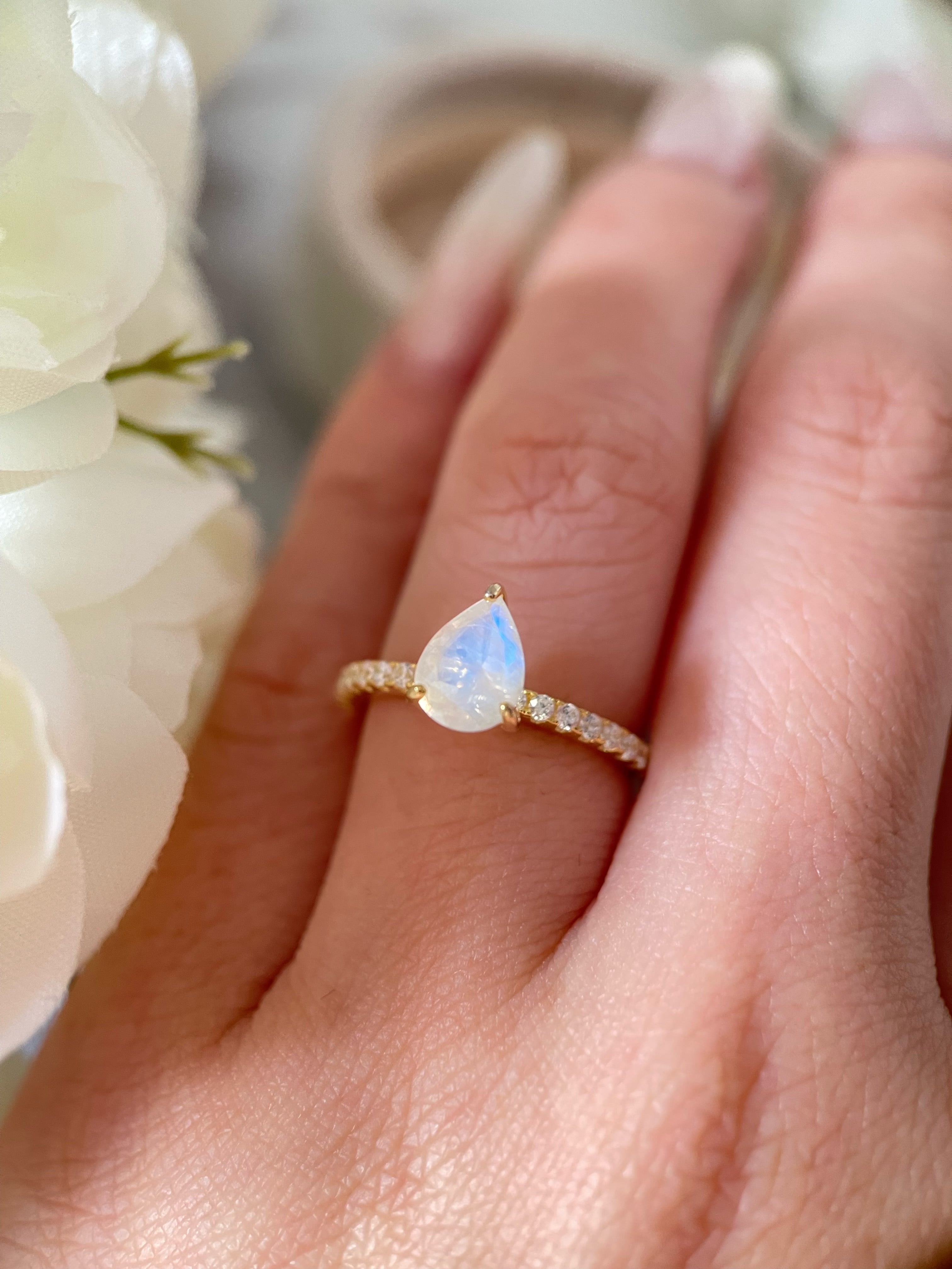 【Aurelia】Unique Handmade Natural Blue Moonstone Engagement Ring 0.8ct Pear Shape