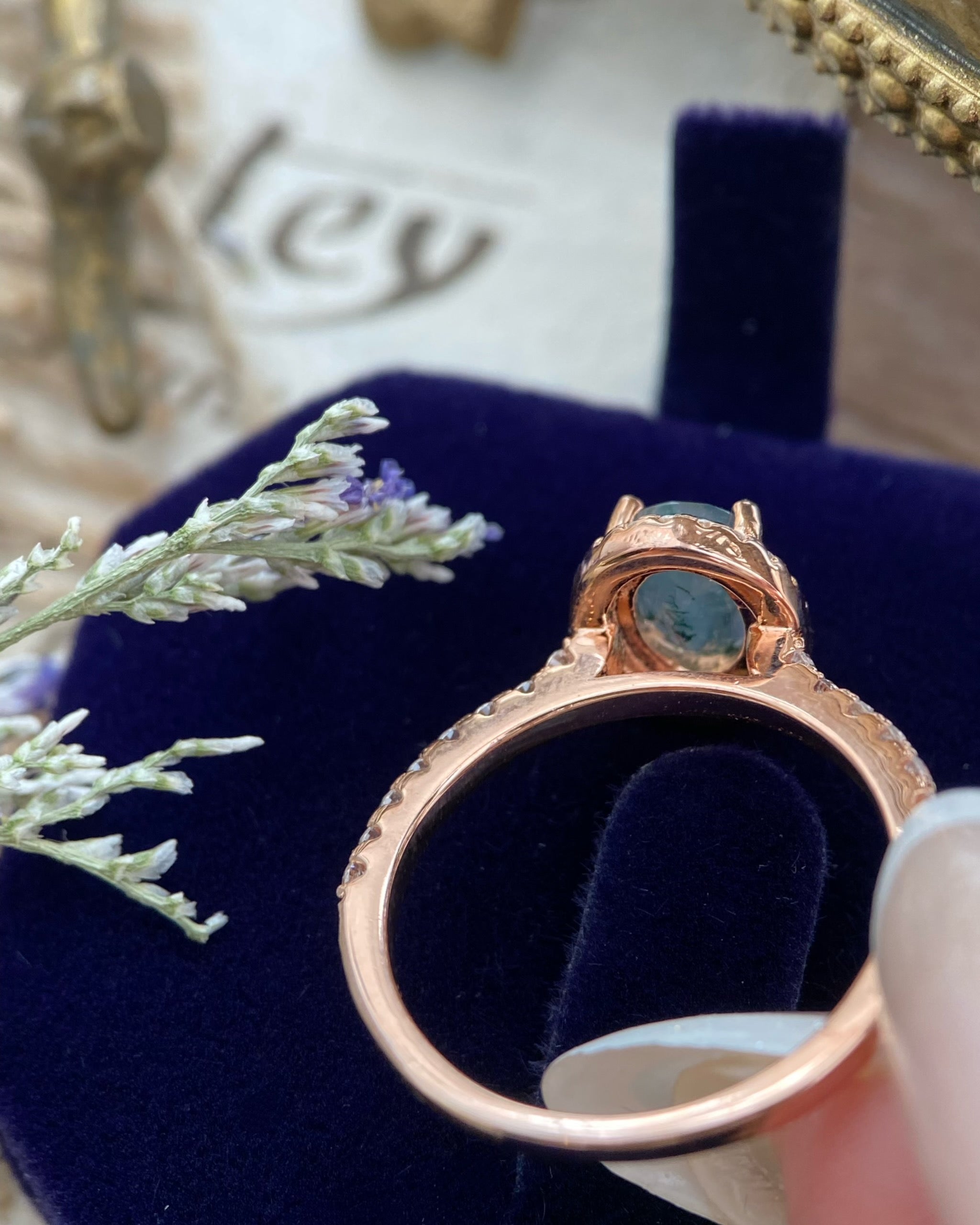 【Enchanted Grove】Unique Handmade Natural Moss Agate Engagement Ring 1.5ct Oval Cut