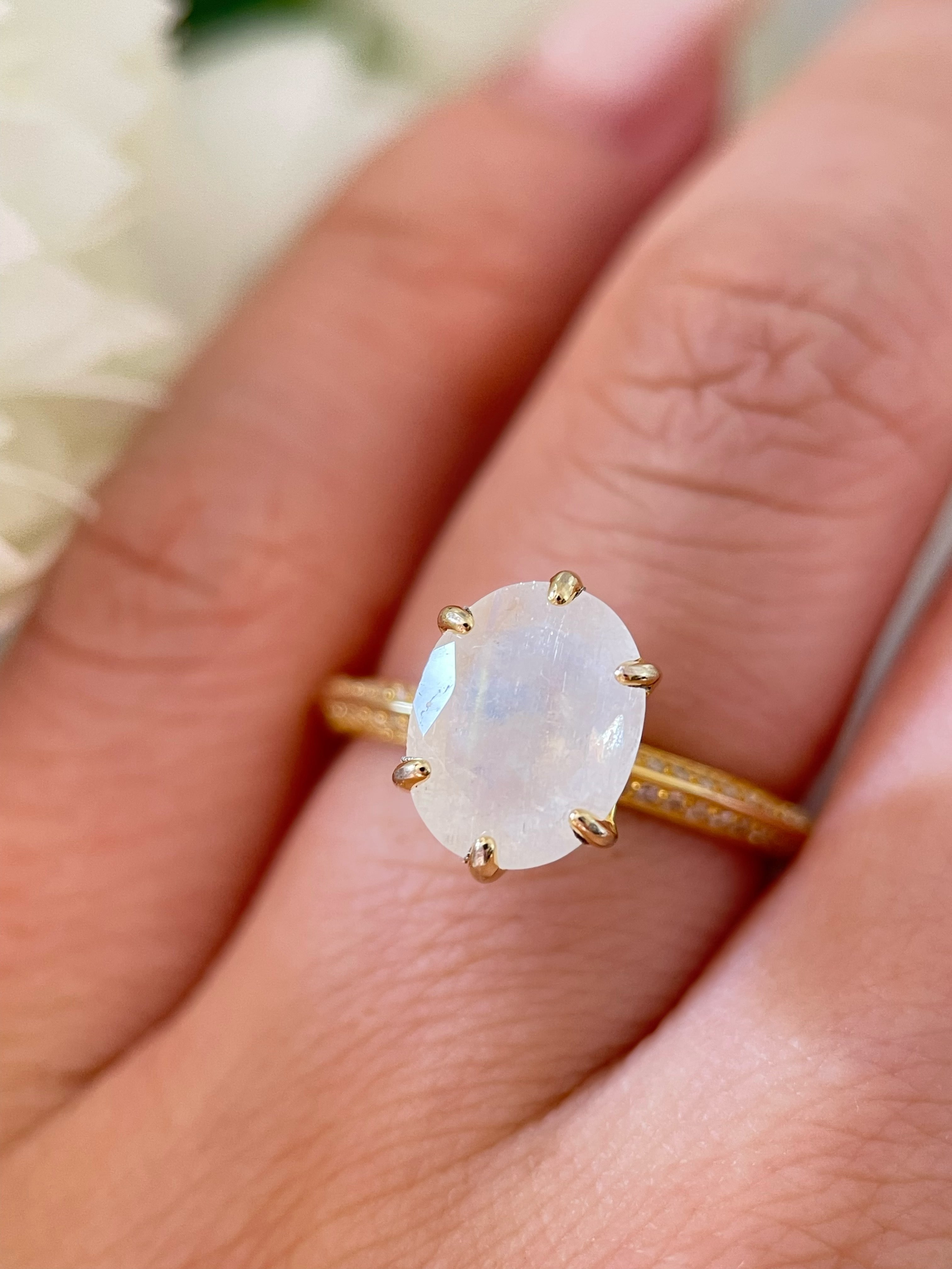 【Astral】Bague de fiançailles unique, faite main, en pierre de lune bleue naturelle de 3 carats, forme ovale