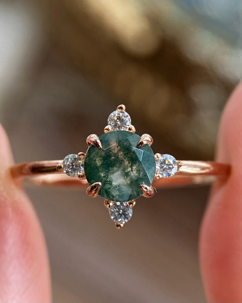 【THAILA】Unique Handmade Natural Moss Agate Engagement Ring 2cs Round Cut 0.8ct