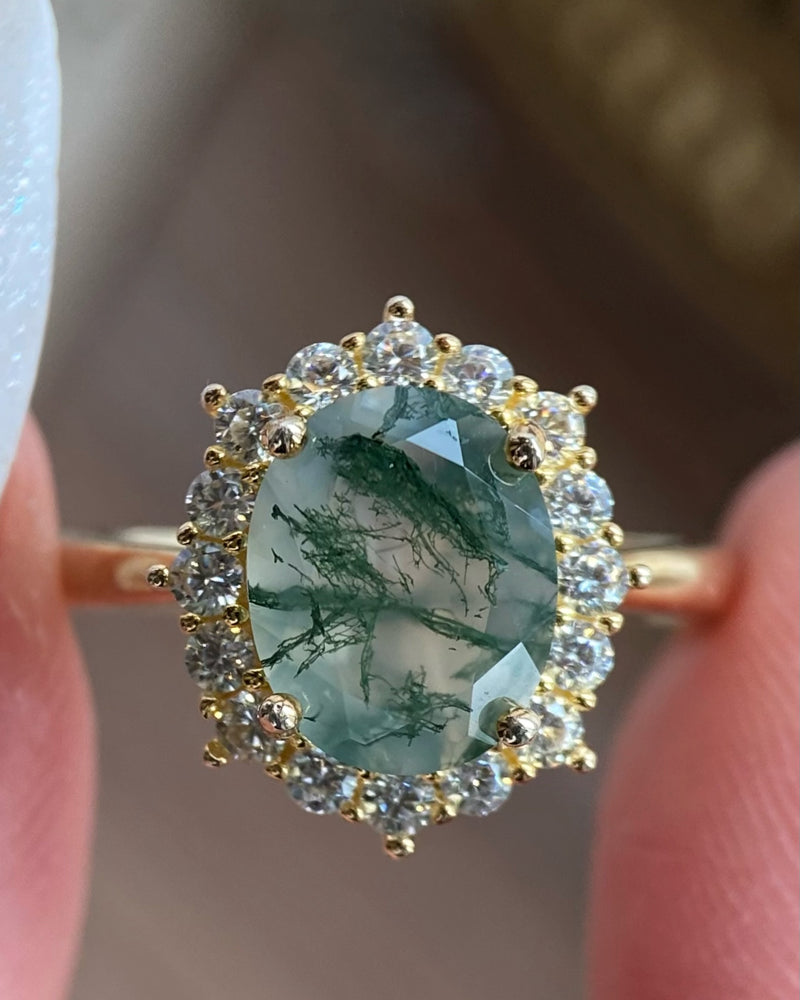 【Morrigan 】 Unique Handmade Natural Green Moss Agate Engagement Ring Oval Cut 3ct