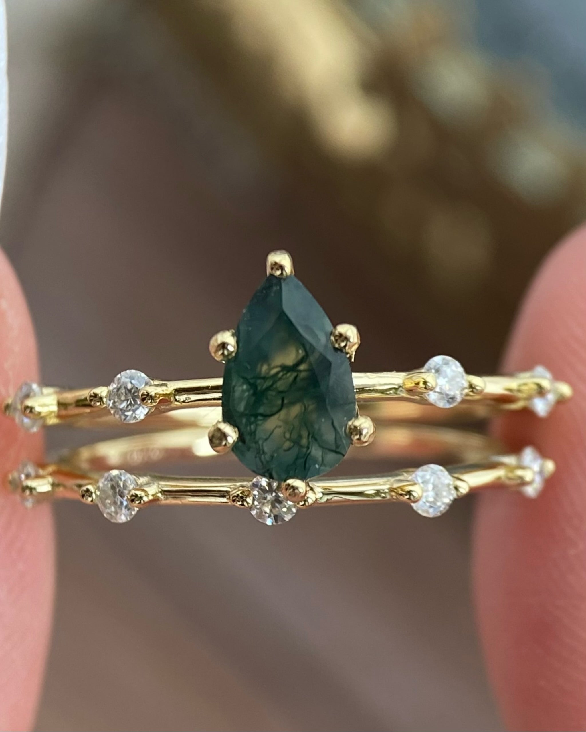 Verdent Promise | Unique Handmade Natural Moss Agate Engagement Ring Set 2pcs 0.75ct Pear Shape