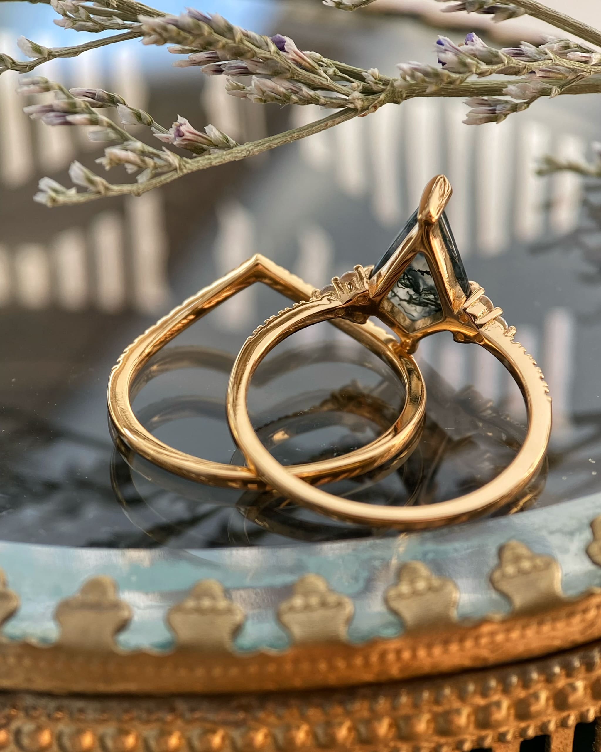 【Voile éthéré】Bague de fiançailles unique en agate mousse naturelle, faite main, de forme ovale, 1,5 ct