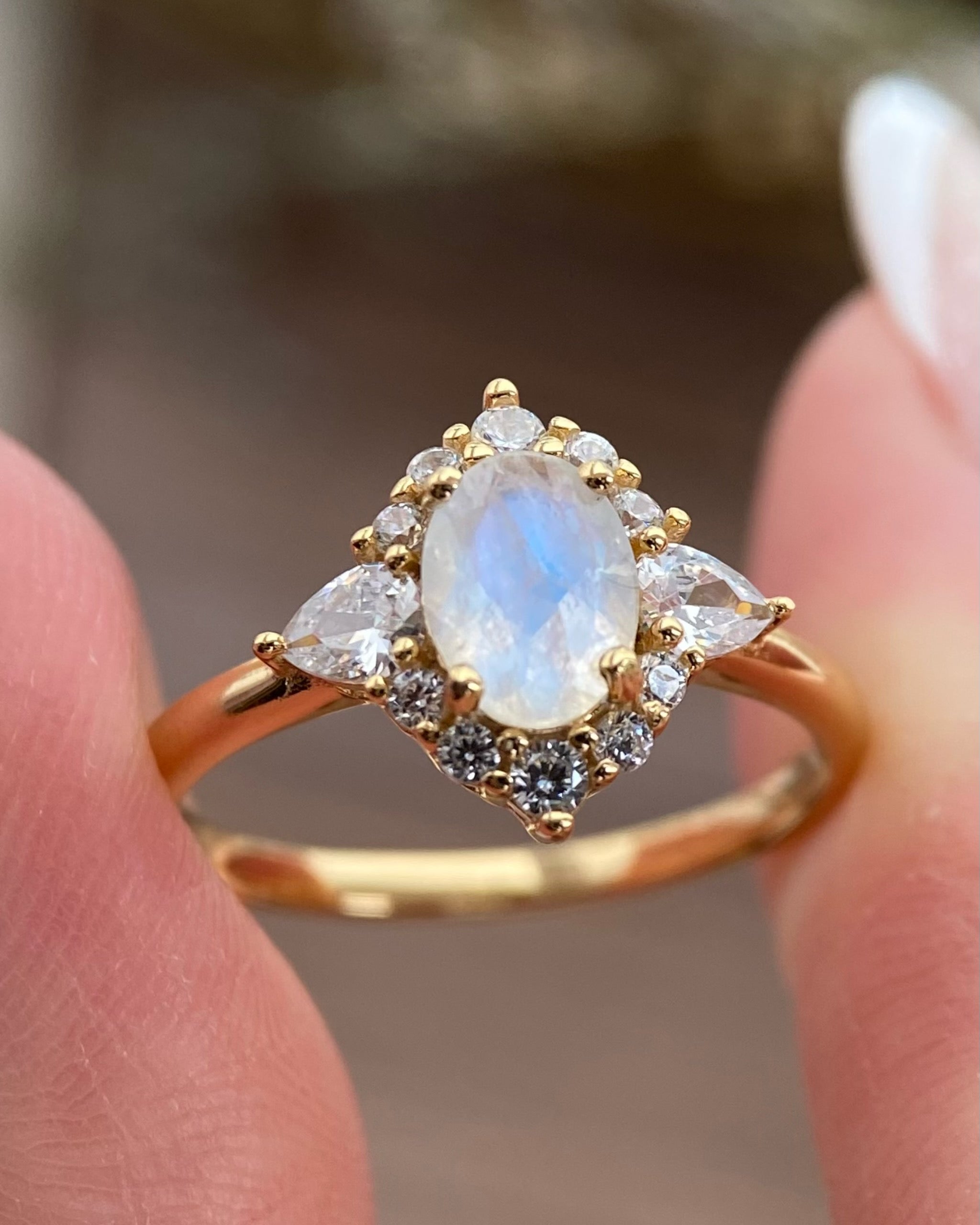 【Voile éthéré】Bague de fiançailles unique en agate mousse naturelle, faite main, de forme ovale, 1,5 ct