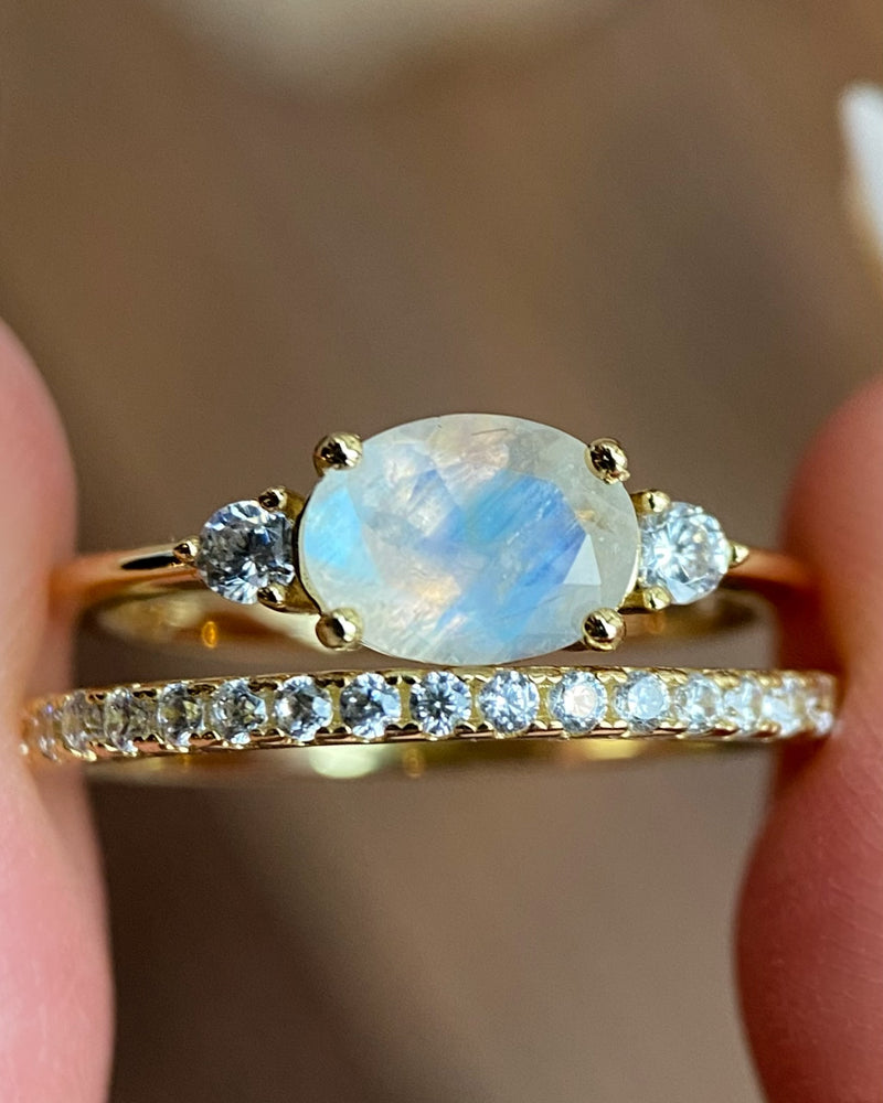Lunette Set | Unique Handmade Natural Blue Moonstone Engagement Ring Set 2pcs 1.5ct Oval Cut