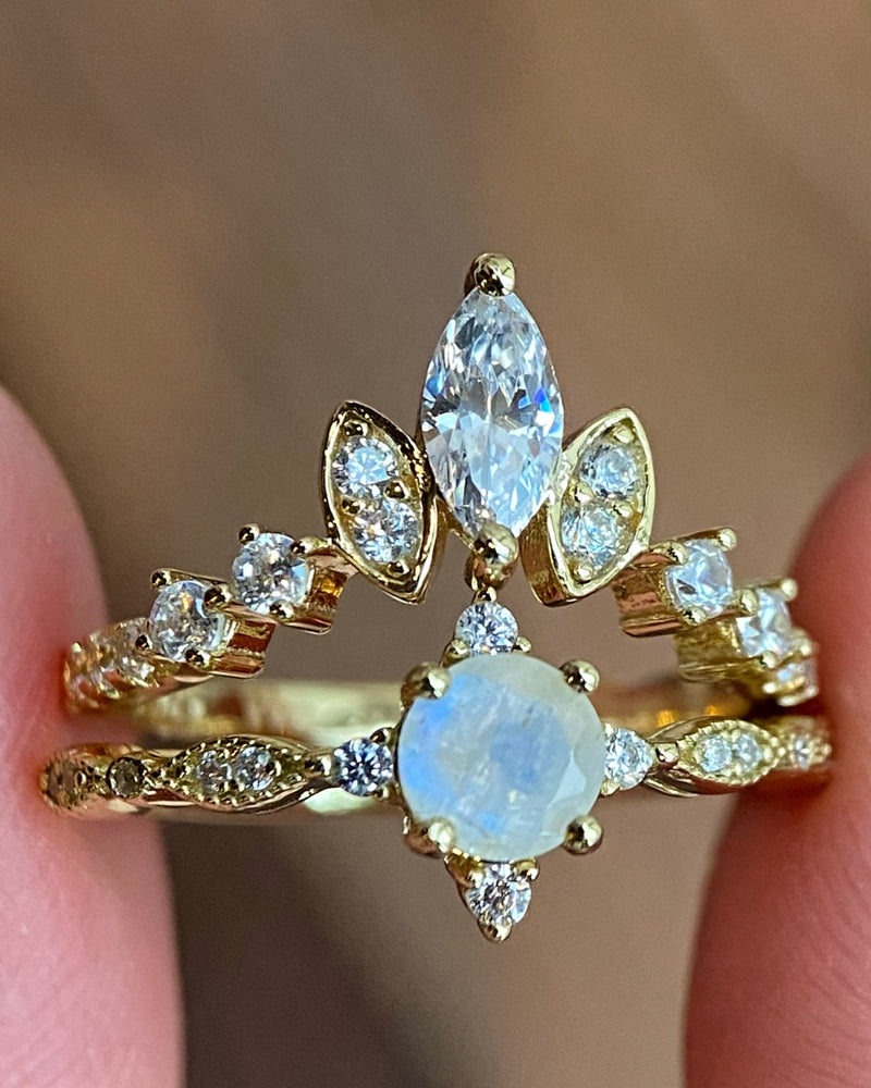 Lucentia Set | Handmade Natural Blue Moonstone Engagement Ring Set 2pcs Round Cut
