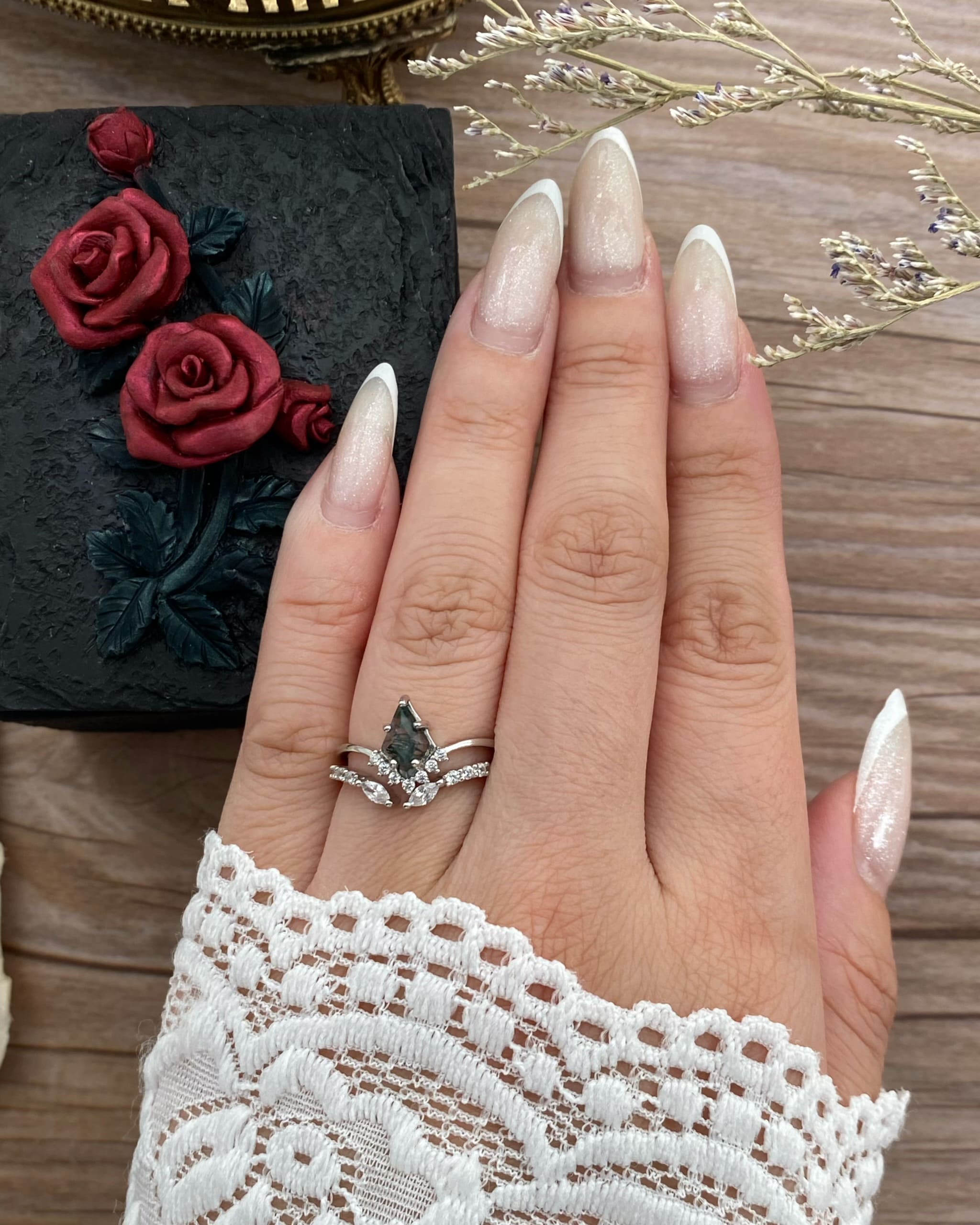Briar | Vintage Kite Cut Moss Agate Alternative Engagement Ring Set