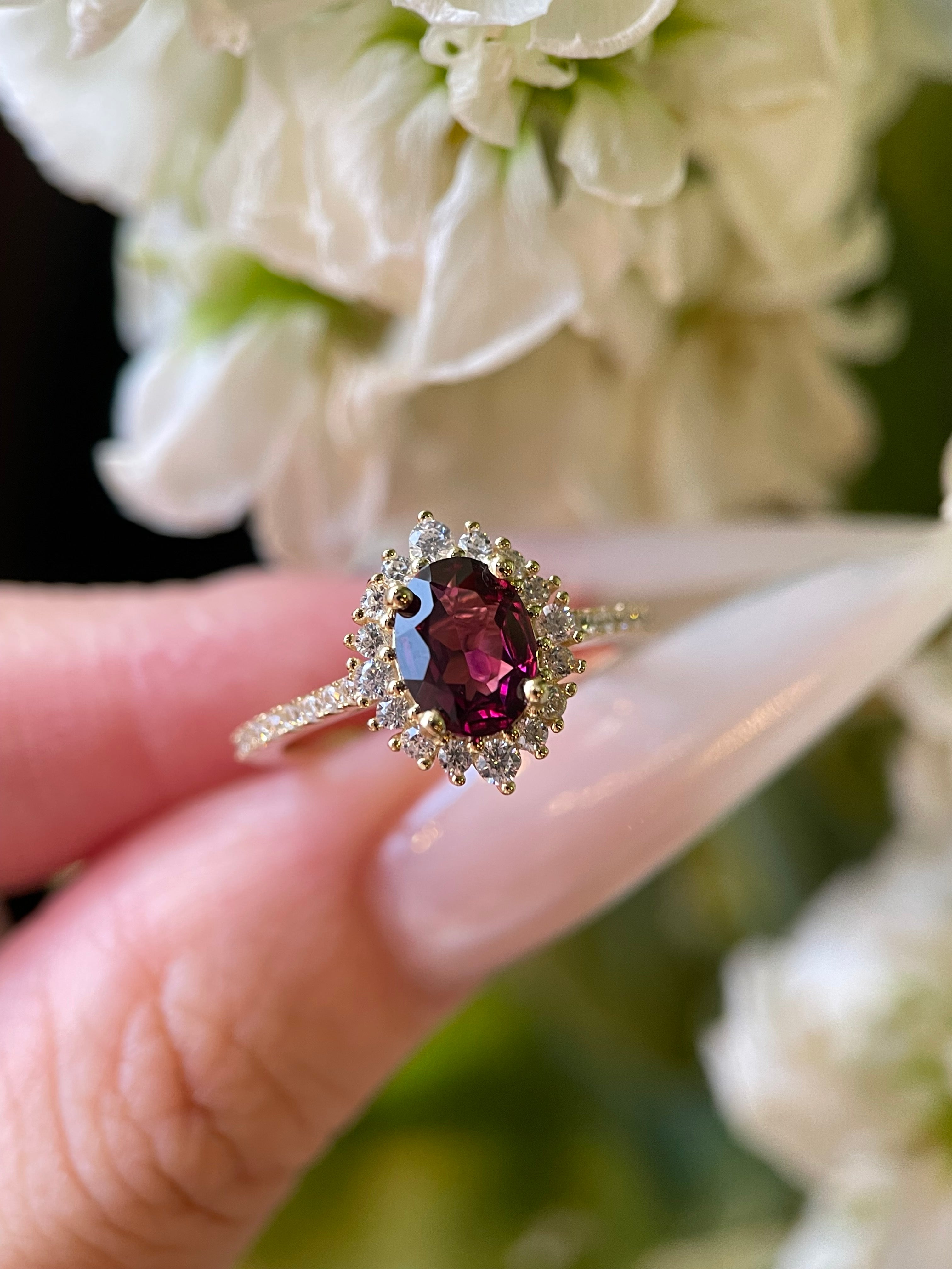 【Valencia】 Handmade Natural Rhodolite Garnet Engagement Ring 1.5ct Oval Cut