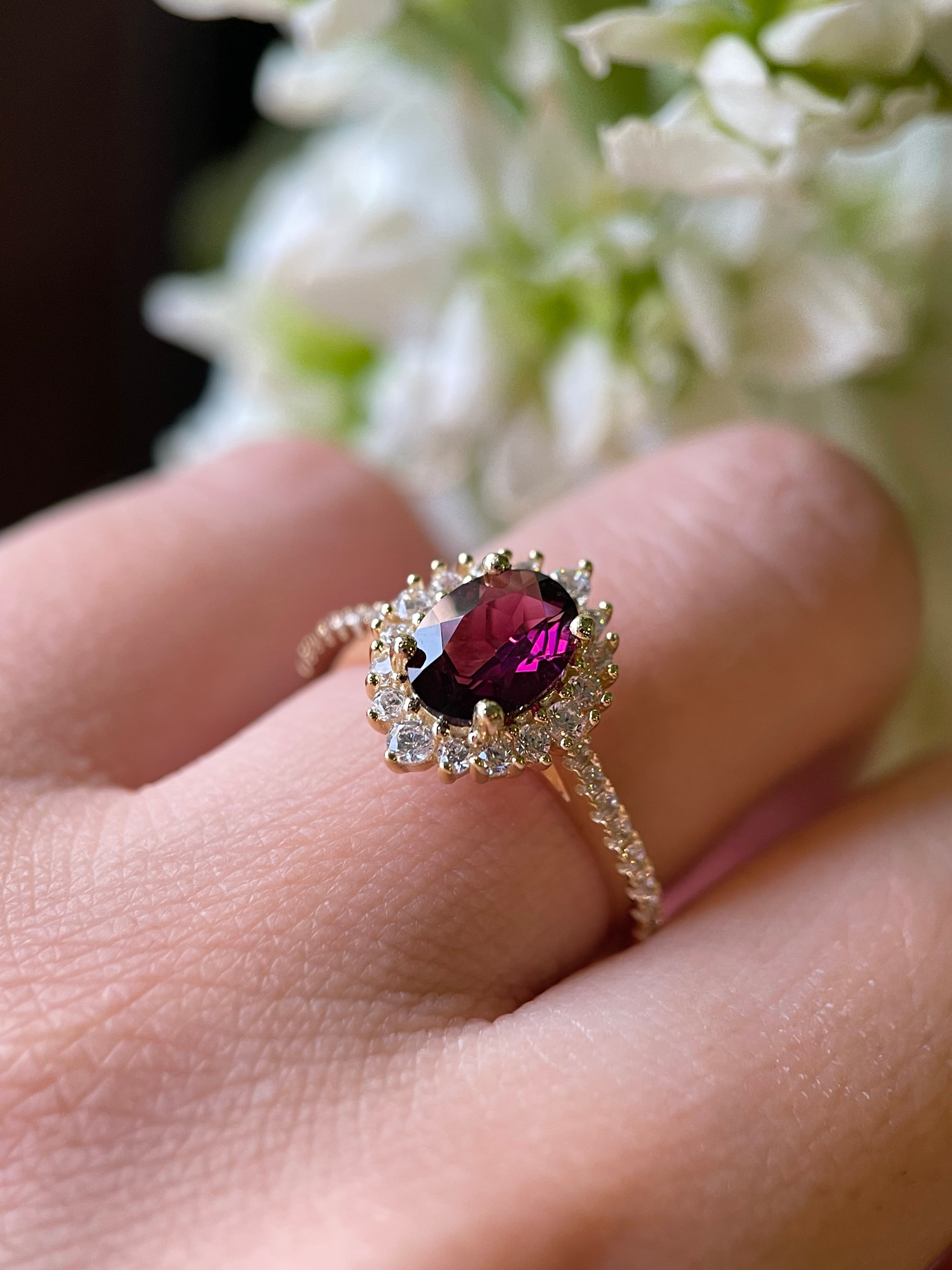 【Valencia】 Handmade Natural Rhodolite Garnet Engagement Ring 1.5ct Oval Cut