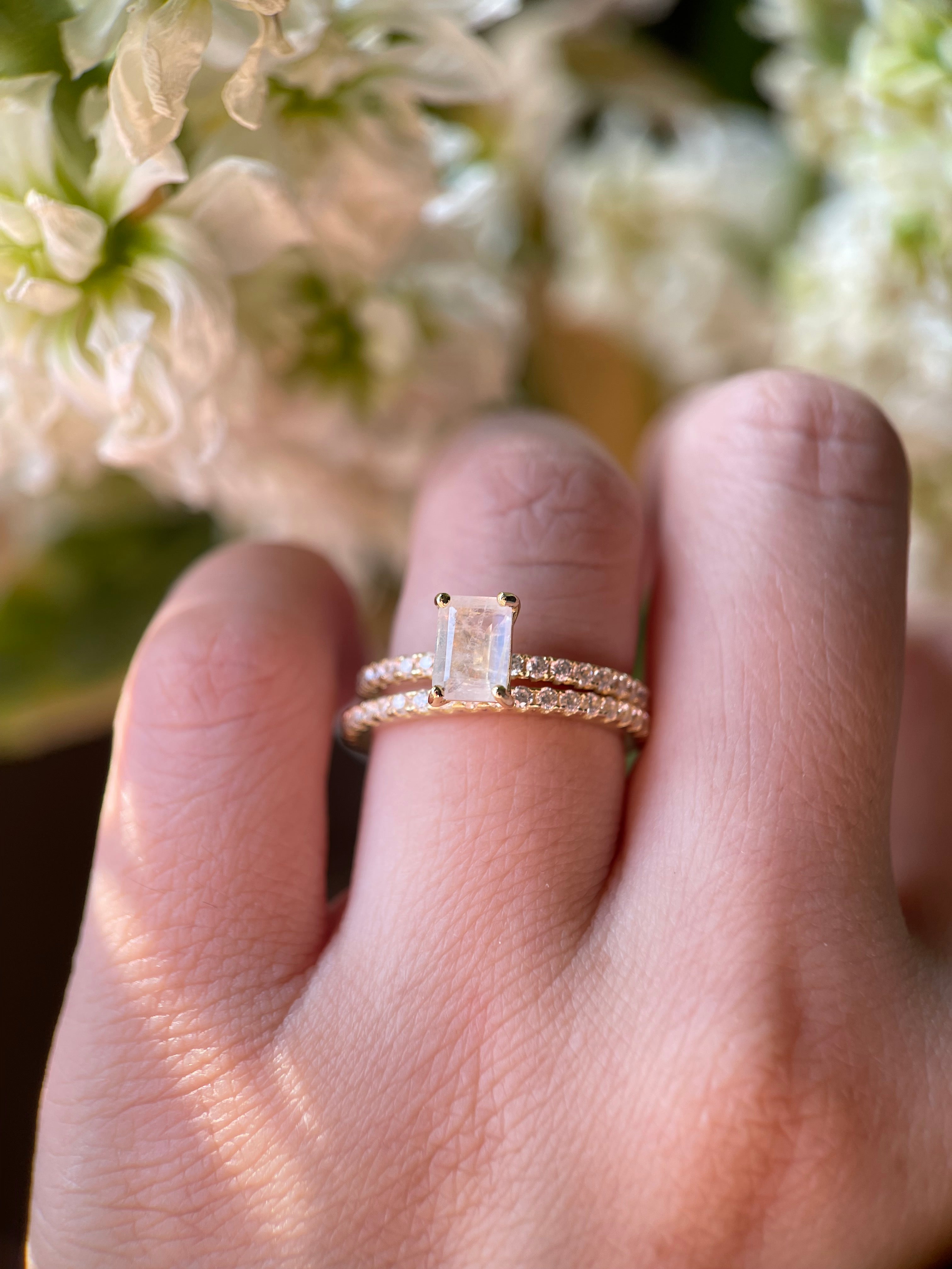 【Iris Set】Unique Handmade Natural Blue Moonstone Engagement Ring Set 2pcs 1ct Emerald Cut