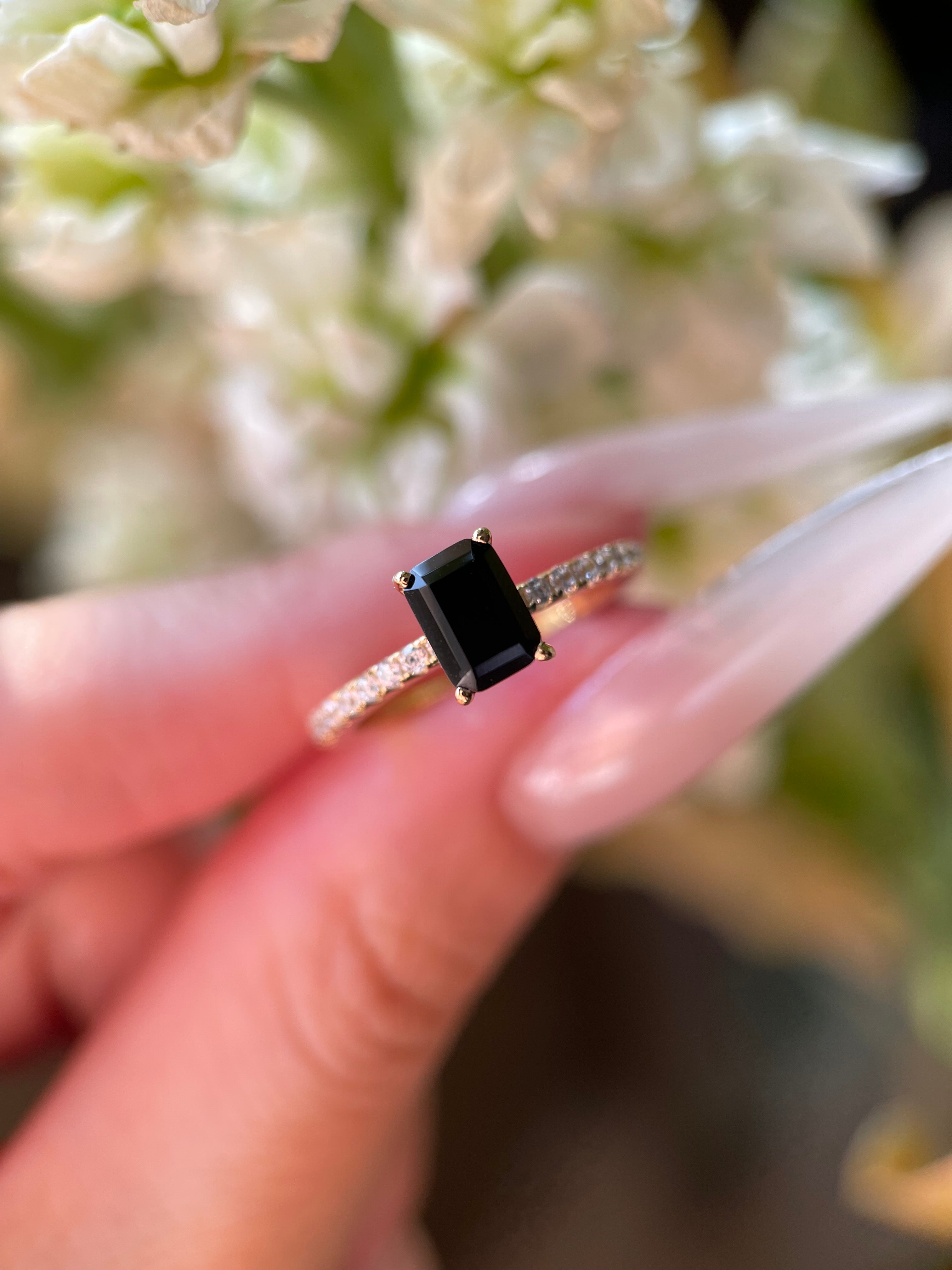 【Onyx Summetry】Handmade Natural Black Onyx Engagement Ring 1ct Emerald Cut