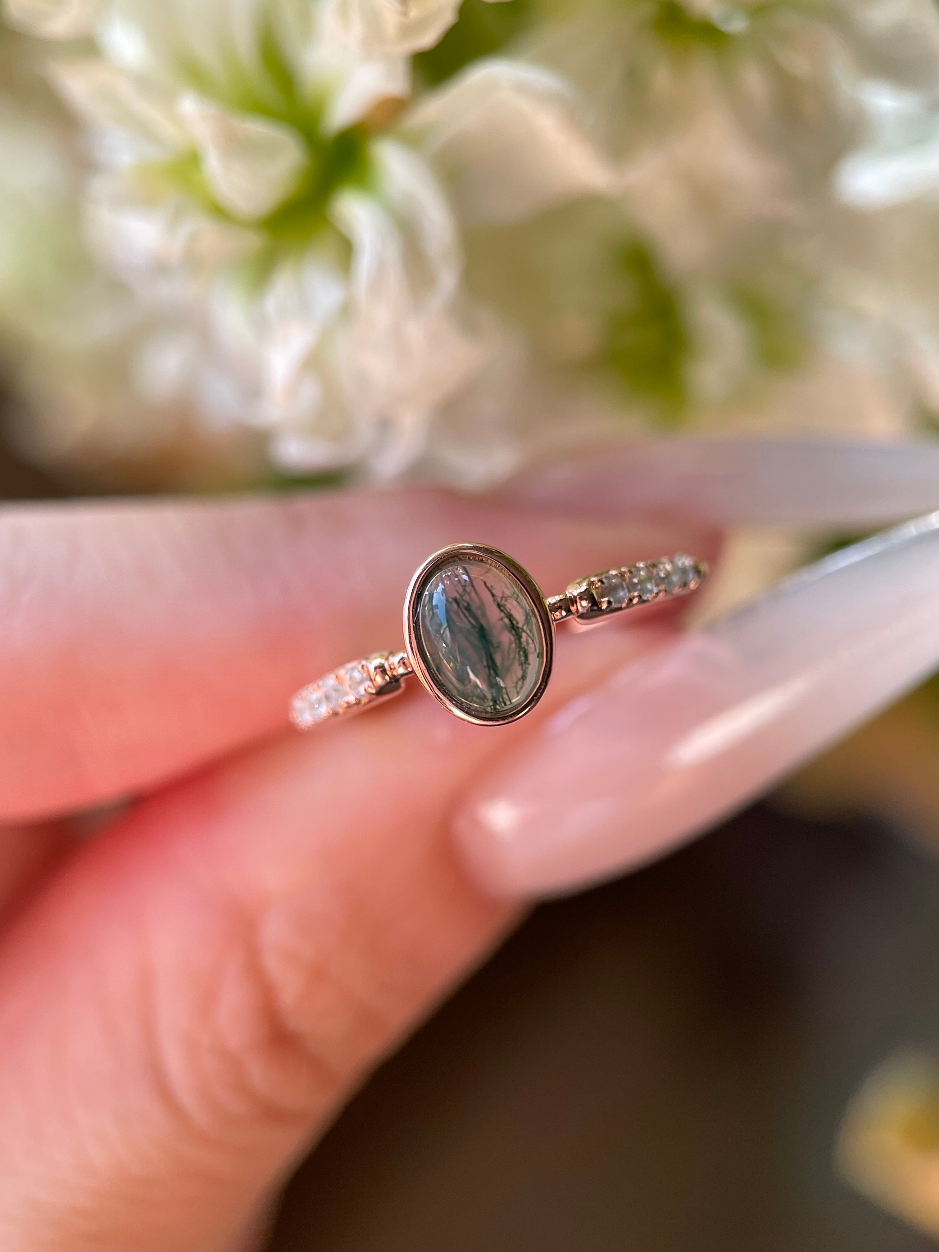 【Mossward】Bague de fiançailles unique en agate mousse naturelle faite à la main, de forme ovale, 0,8 ct