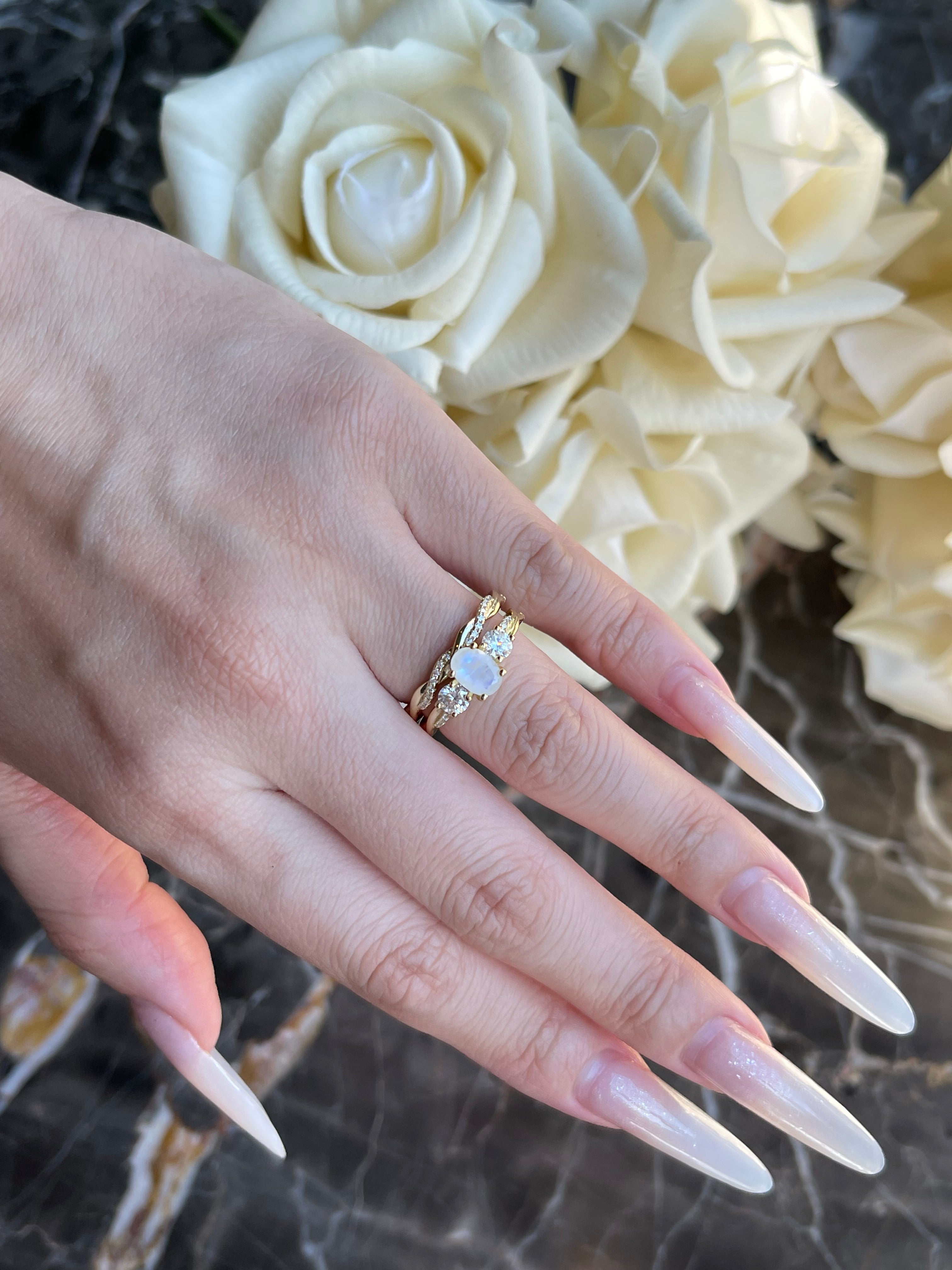 【Infinity Lumina】Unique Handmade Natural Blue Moonstone Engagement Ring Set 2pcs 0.75ct Oval Shape