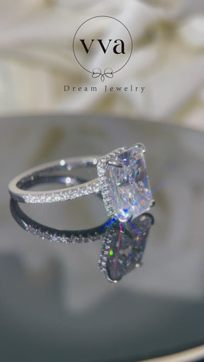 Moissanite Engagement Ring 8ct