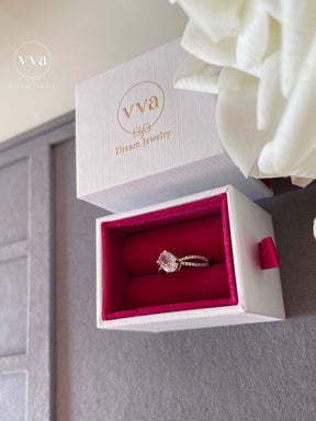Bague Forme Ovale Zircon Rose 