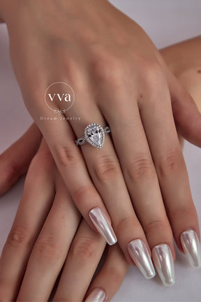 Pear Shape Engagement Ring 2ct
