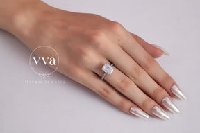 Moissanite Engagement Ring 8ct