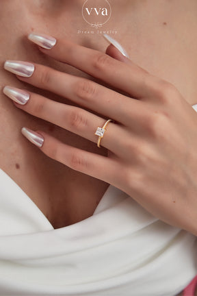 Princess Shape Moissanite Engagement Ring
