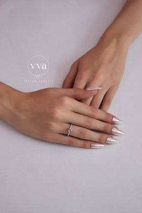 Petite bague en forme de coeur avec zircon rose 