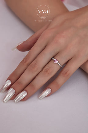 Petite bague en forme de coeur avec zircon rose 