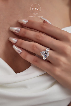 Pear Shape Moissanite Engagement Ring 5ct