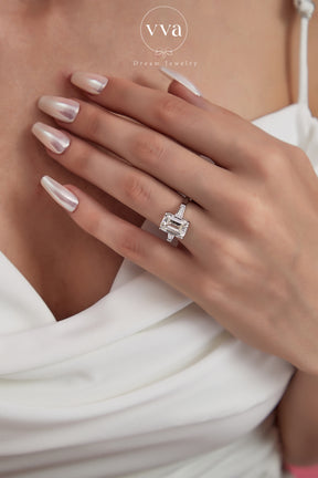 Emerald Engagement Ring 4ct