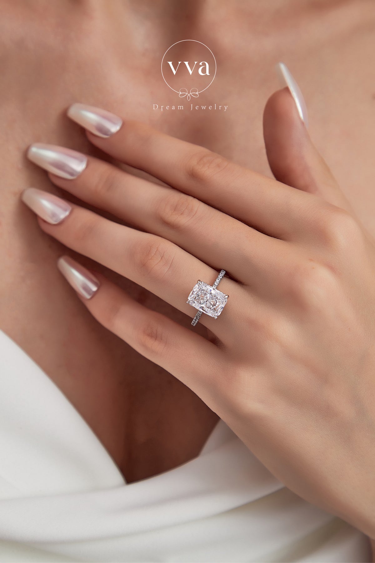 Moissanite Engagement Ring 8ct