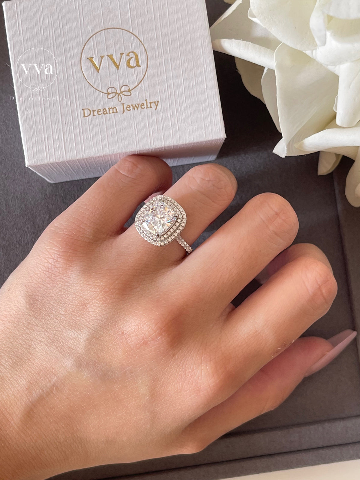 Cushion Moissanite Engagement Ring 3ct