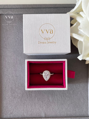 Pear Shape Engagement Ring 3ct