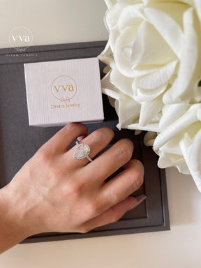 Pear Shape Engagement Ring 3ct