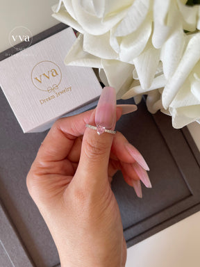 Petite bague en forme de coeur avec zircon rose 