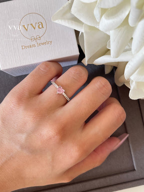 Petite bague en forme de coeur avec zircon rose 