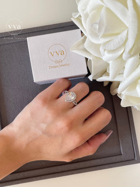 Pear Shape Engagement Ring 2ct