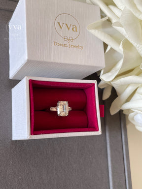 Emerald Engagement Ring 4ct