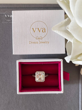 Emerald Engagement Ring 4ct