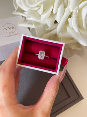 Moissanite Engagement Ring 8ct