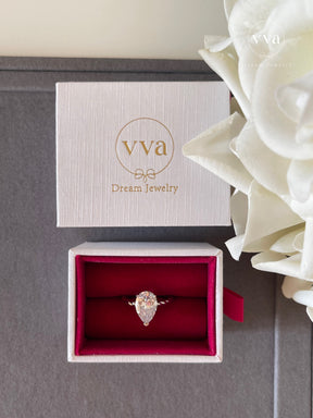 Pear Shape Moissanite Engagement Ring 3ct