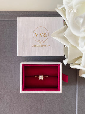 Princess Shape Moissanite Engagement Ring