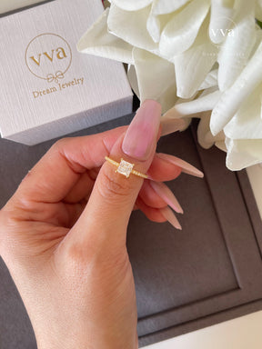 Princess Shape Moissanite Engagement Ring